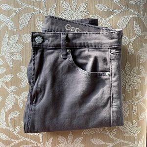 Gap true skinny high rise in dove grey (like new)